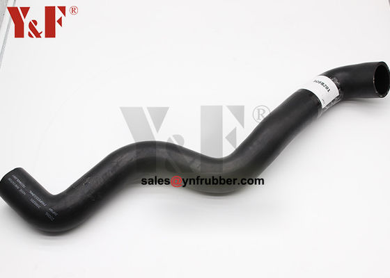 ZX210 ZX230 กล่องยางเครื่องขุด 3088201 กล่องเรเดียเตอร์สีดํา